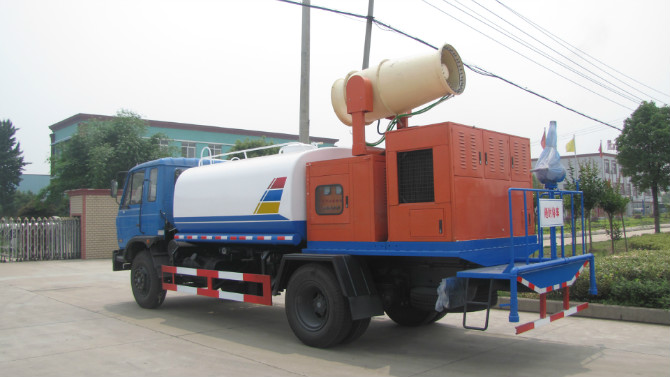 153農用噴藥車 153農用噴藥車