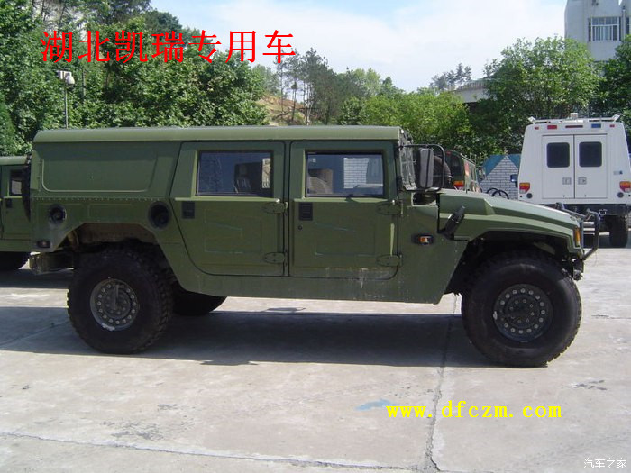 東風猛士越野車民用版 東風猛士越野車民用版