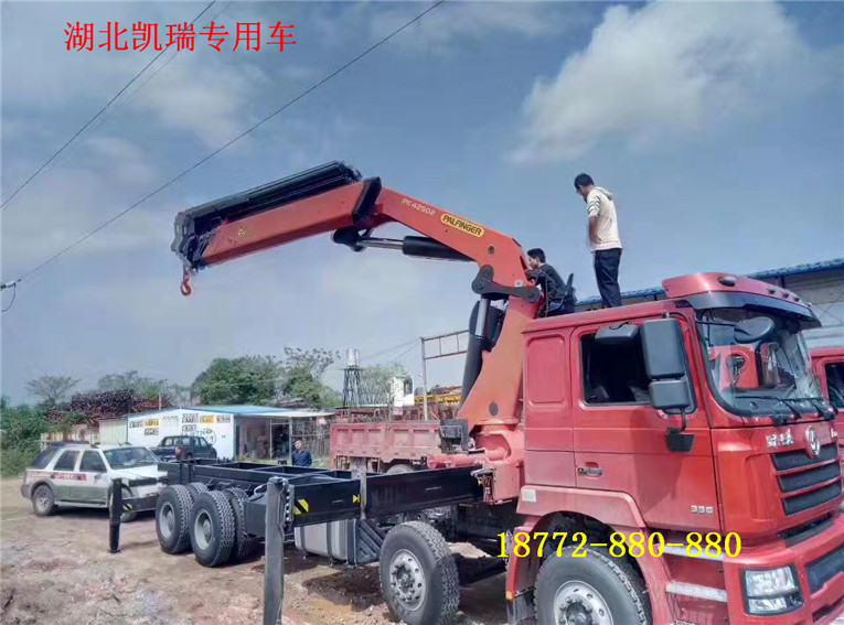 陜汽重型國(guó)五四軸隨車(chē)吊 陜汽重型國(guó)五四軸隨車(chē)吊