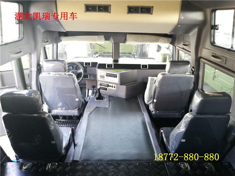 東風猛士森林消防運兵車整體布置圖 東風猛士森林消防運兵車整體布置圖