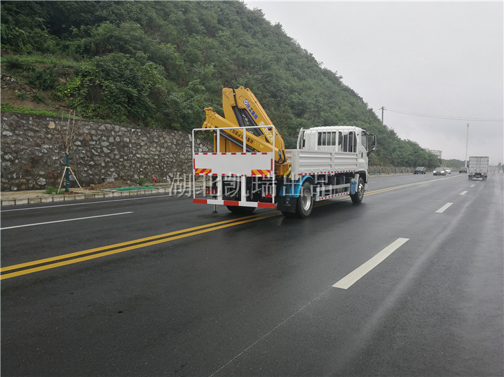 DWJ5181JJHD5型計量檢衡車(右后) DWJ5181JJHD5型計量檢衡車(右后)