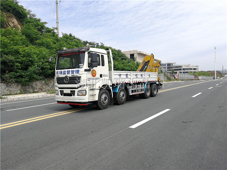 許昌市質量監(jiān)督檢驗測試中心檢衡車(左前) 許昌市質量監(jiān)督檢驗測試中心檢衡車(左前)