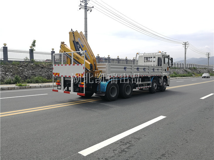 許昌市質量監(jiān)督檢驗測試中心檢衡車(右后) 許昌市質量監(jiān)督檢驗測試中心檢衡車(右后)