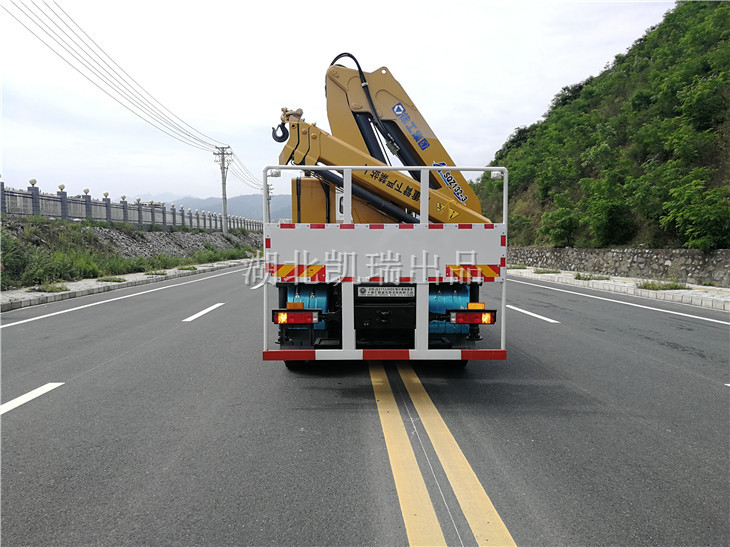 許昌市質量監(jiān)督檢驗測試中心檢衡車(后) 許昌市質量監(jiān)督檢驗測試中心檢衡車(后)