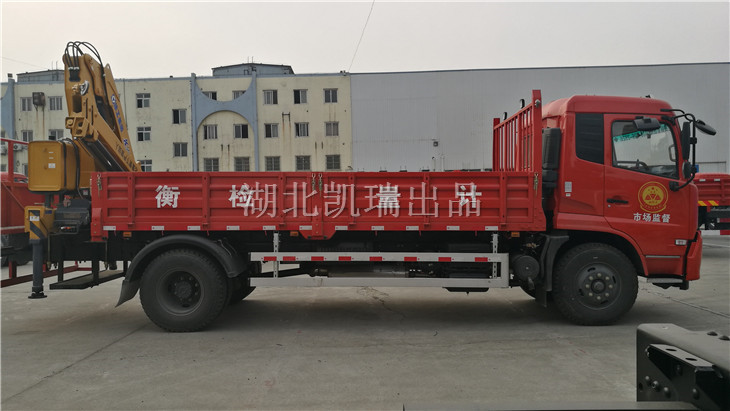 檢衡車右側外觀 檢衡車右側外觀