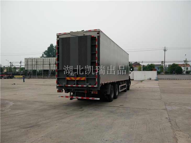 五十鈴四軸廂式計(jì)量檢衡車(右后) 五十鈴四軸廂式計(jì)量檢衡車(右后)