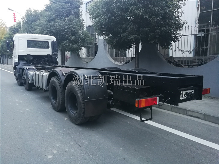 計(jì)量檢衡車專用底盤車架鉚接加固 計(jì)量檢衡車專用底盤車架鉚接加固