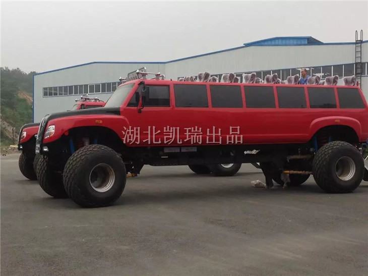 大型四驅(qū)沙漠觀光車 大型四驅(qū)沙漠觀光車