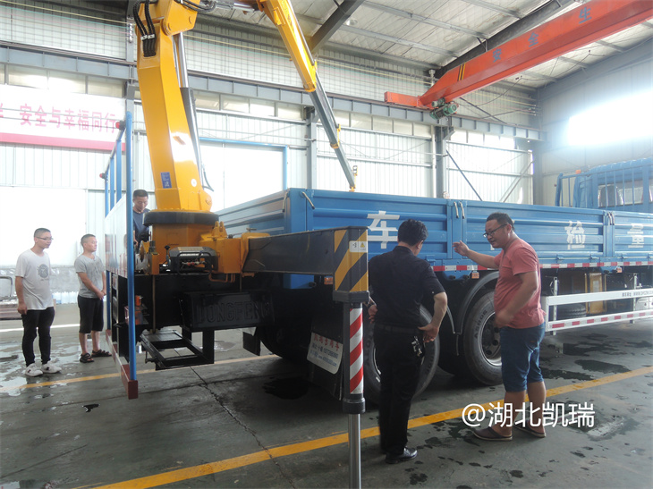 詳細(xì)介紹計(jì)量檢衡車的整體布置情況 詳細(xì)介紹計(jì)量檢衡車的整體布置情況